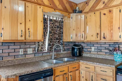 Kitchen - 665 N Eagar St, Eagar, AZ 85925 photo 3 of 3