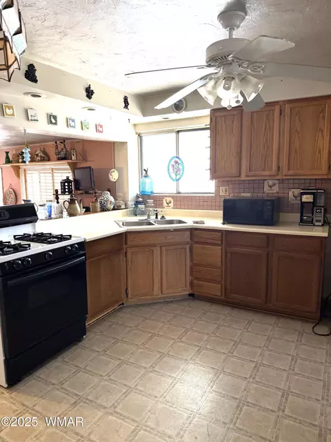 638 S Harless St, Eagar, AZ 85925 photo 4