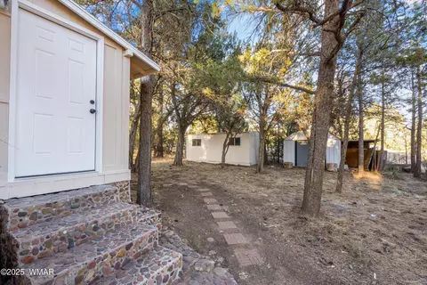 2068 Pinehaven Ln, Overgaard, AZ 85933 photo 5