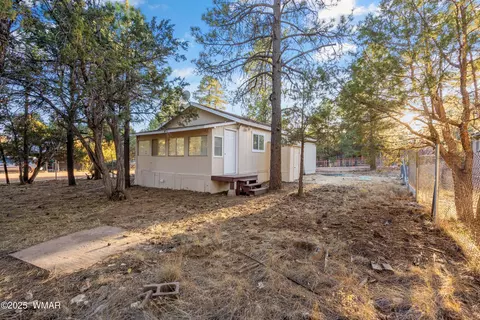 2068 Pinehaven Ln, Overgaard, AZ 85933 photo 9