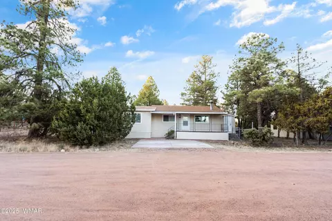 2068 Pinehaven Ln, Overgaard, AZ 85933 photo 3