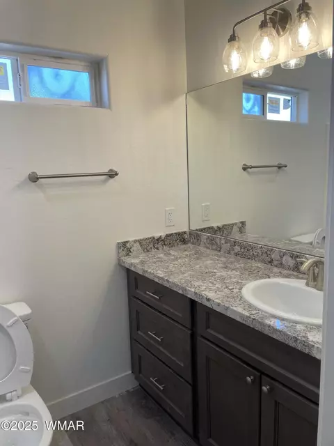 Bath - 70 Timber Ridge Loop, Show Low, AZ 85901 photo 1 of 7