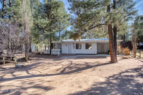 2874 Twin Fawn Trl, Overgaard, AZ 85933