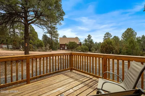 Exterior - 3518 Black Bear Run, Overgaard, AZ 85928 photo 2 of 6