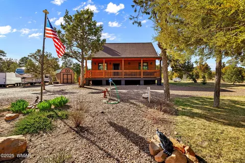 3402 Beaufeaux Ln, Overgaard, AZ 85933