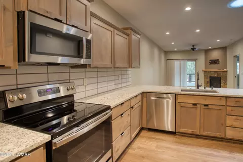 6017 Saturn Dr, Lakeside, AZ 85929