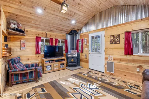Living - 2190 Oval Dr, Overgaard, AZ 85933 photo 2 of 2