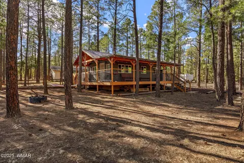 2190 Oval Dr, Overgaard, AZ 85933