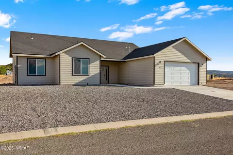 Exterior - 417 3rd Pl, Eagar, AZ 85925 photo 2 of 5