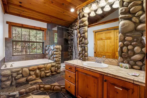 576 County Road 1122, Greer, AZ 85927 photo 22