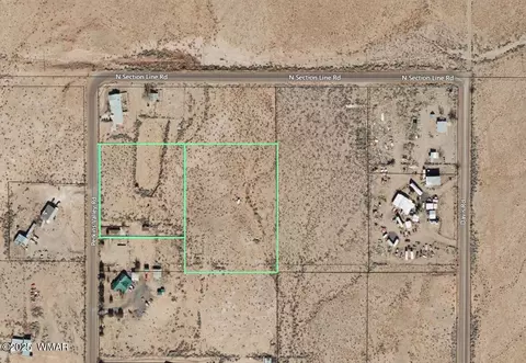 1901 Perkins Valley Rd, Holbrook, AZ 86025