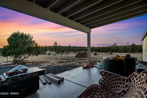 4096 Lonely Pine Ln, Clay Springs, AZ 85923