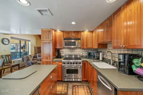 Kitchen - 61 Co Rd 2266, Alpine, AZ 85920 photo 1 of 5