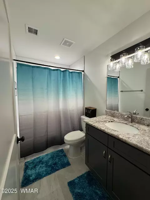 Bath - 436 E 11th Ln, Eagar, AZ 85925 photo 7 of 7