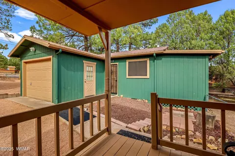2185 Gingerbread Ln, Overgaard, AZ 85933 photo 5