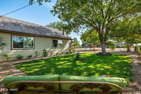 Exterior - 2 N 700 St E, Taylor, AZ 85939 photo 2 of 4