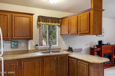 2871 Rainbow Trl, Overgaard, AZ 85933 photo 10