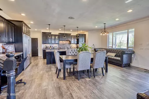 Dining - 252 E Belly Button Ln, Snowflake, AZ 85937 photo 1 of 3