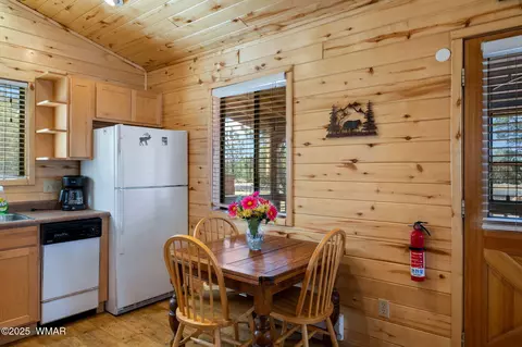 Dining - 2741 Bear Trl, Overgaard, AZ 85933 photo 1 of 1