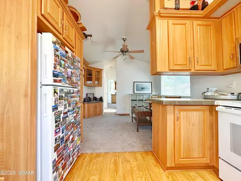 2705 Rustlers Roost Rd, Overgaard, AZ 85933 photo 12