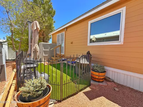 2705 Rustlers Roost Rd, Overgaard, AZ 85933 photo 19