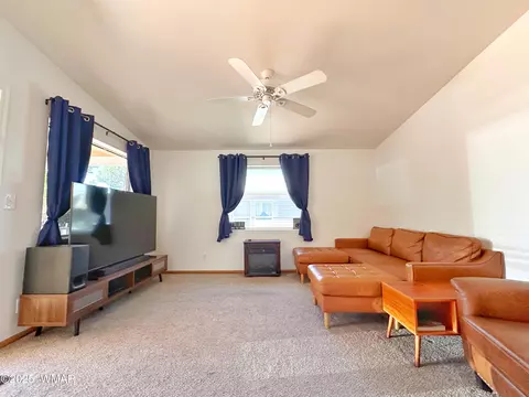 2705 Rustlers Roost Rd, Overgaard, AZ 85933 photo 5