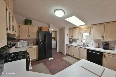 2934 Breezy Pine Dr, Overgaard, AZ 85933 photo 14