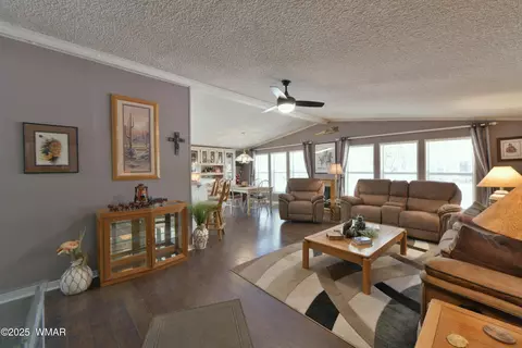 2934 Breezy Pine Dr, Overgaard, AZ 85933 photo 7