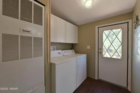 2934 Breezy Pine Dr, Overgaard, AZ 85933 photo 8