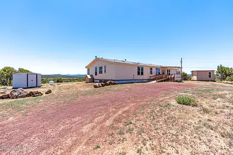 688 Stanford Dr, Concho, AZ 85924