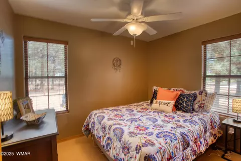 Bedroom - 2706 Palomino Trl, Overgaard, AZ 85933 photo 1 of 2