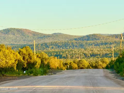 50 Winchester Blvd, Vernon, AZ 85940