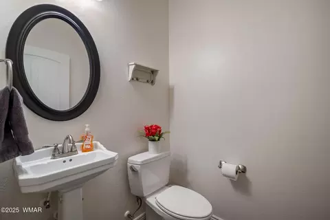 Bath - 650 S Genevieve, Eagar, AZ 85925 photo 3 of 4