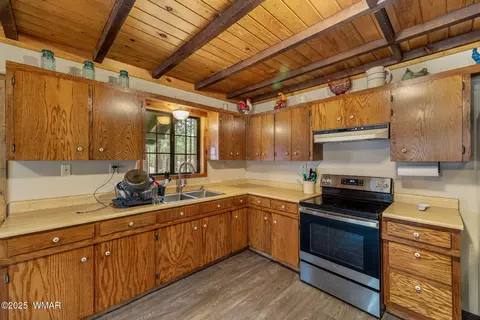 Kitchen - 8 County Road 2267, Alpine, AZ 85920 photo 2 of 2