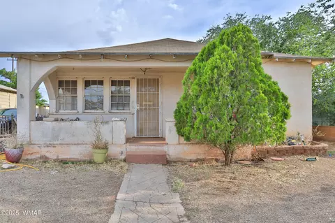 219 W Elm St, Winslow, AZ 86047