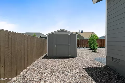 Exterior - 289 N Divot Dr, Eagar, AZ 85925 photo 9 of 11