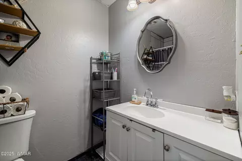 Bath - 389 E 3rd St, Eagar, AZ 85925 photo 2 of 3