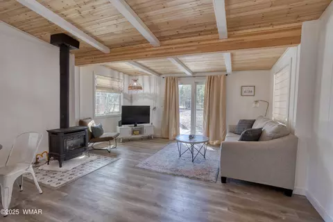Living - 2905 Pine Rim Rd, Overgaard, AZ 85933 photo 1 of 1