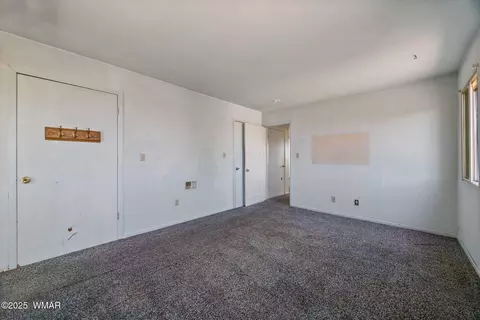 Bedroom - 1720 E Becker Lane Loop, Springerville, AZ 85938 photo 4 of 8