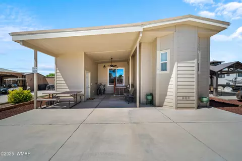 8213 Apache Way #415, Show Low, AZ 85901