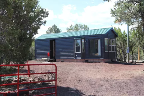 24 Co Rd #3116, Vernon, AZ 85940