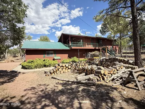 2097 Ranger Rd, Overgaard, AZ 85933