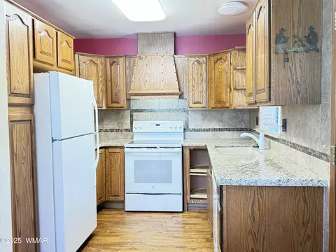 Kitchen - 2097 Ranger Rd, Overgaard, AZ 85933 photo 2 of 2
