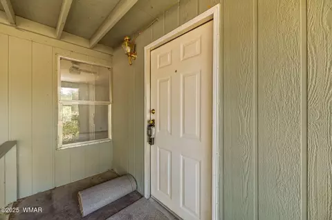 3622 Red Wing Loop, Overgaard, AZ 85933 photo 7