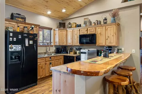 Kitchen - 2860 Moose Trl, Overgaard, AZ 85933 photo 1 of 3