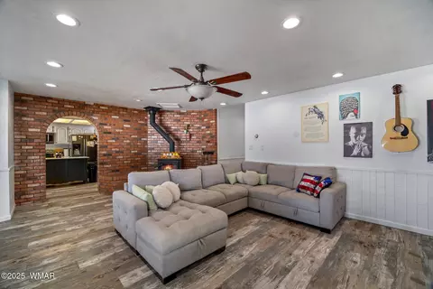 Living - 660 S Main St, Eagar, AZ 85925 photo 1 of 3