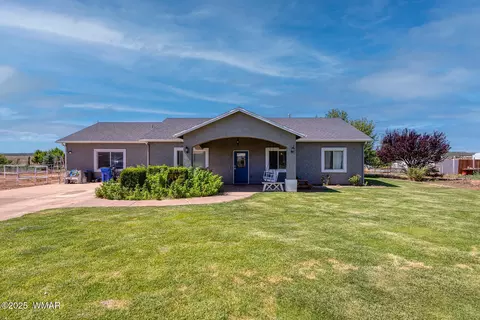 2735 E Walnut Dr, Taylor, AZ 85939