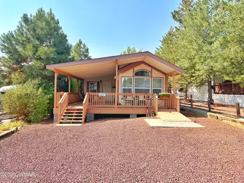 2217 Wrangler Way, Overgaard, AZ 85933