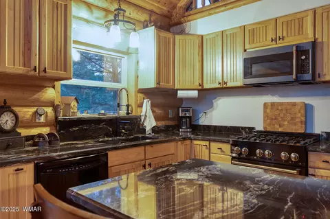 Kitchen - 129 N1340, Springerville, AZ 85938 photo 1 of 2