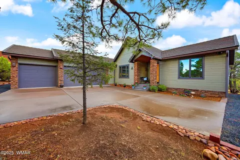 2787 Air Park Dr, Overgaard, AZ 85933